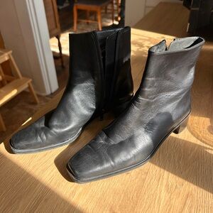 1990's WEITZMAN BLACK LEATHER SQUARE TOE ANKLE BOOTS